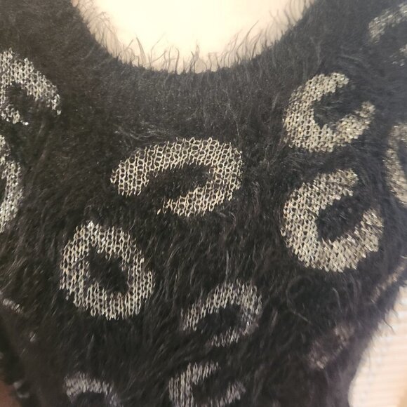 APT 9 Black and Silver Sweater. NWT. Size XS - Picture 4 of 15